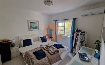 Property slide 44