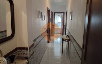 Property slide 32