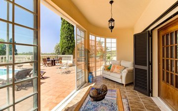 Property slide 10