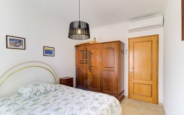 Property slide 17