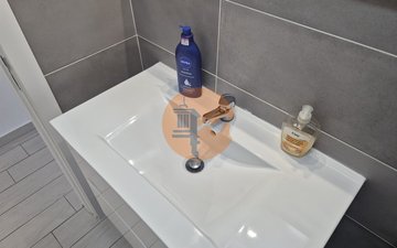 Property slide 22