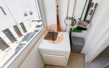 Property slide 10