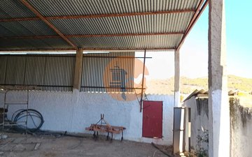 Property slide 32