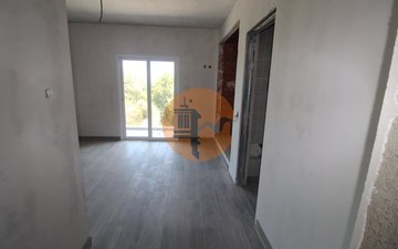 Property slide 32