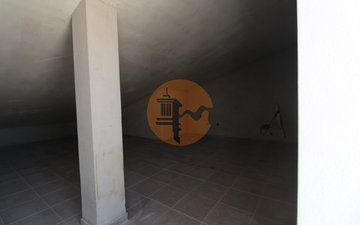 Property slide 39