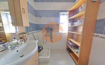 Property slide 10