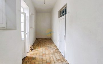 Property slide 23