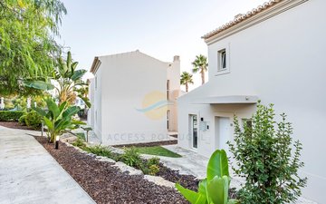 Property slide 32