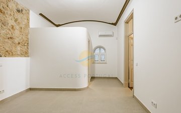Property slide 25