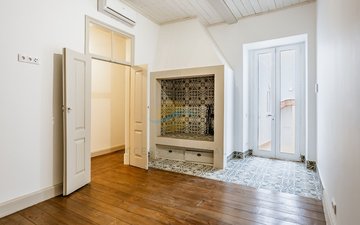Property slide 21