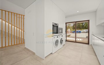 Property slide 22