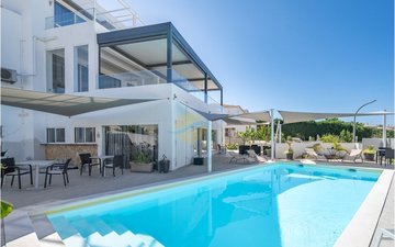 Property slide 31