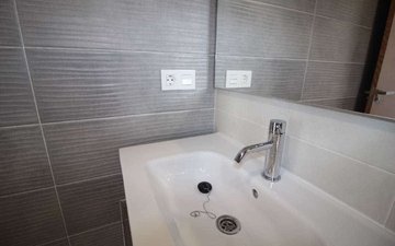 Property slide 19