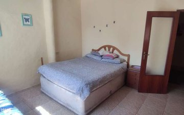 Property slide 22