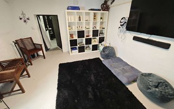 Property slide 21