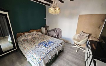 Property slide 25