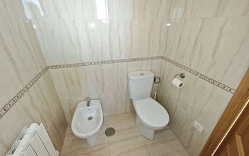 Property slide 32