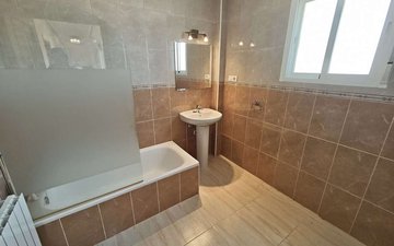 Property slide 35