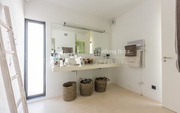 Property slide 35