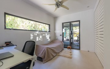 Property slide 36