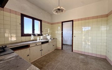 Property slide 11