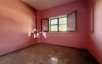 Property slide 18