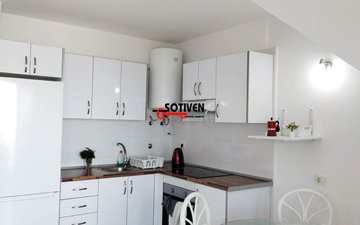 Property slide 14