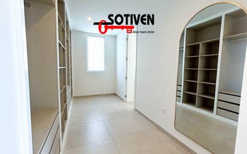 Property slide 40