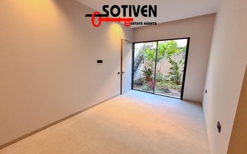 Property slide 31