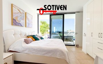 Property slide 22
