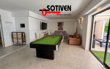 Property slide 48