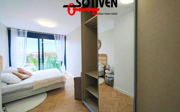 Property slide 21