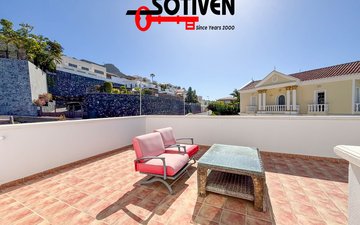 Property slide 32