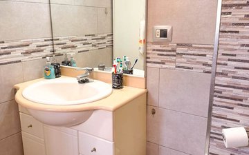 Property slide 20