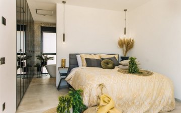 Property slide 21