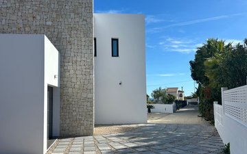 Property slide 28