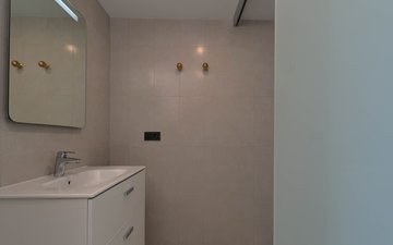 Property slide 31