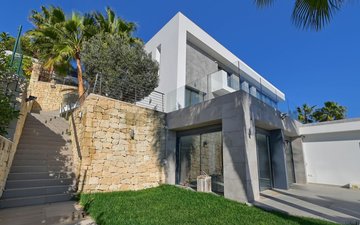 Property slide 46