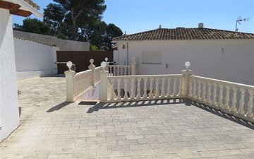 Property slide 18