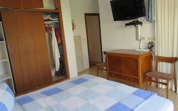 Property slide 48