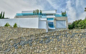 Property slide 21