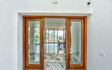 Property slide 32