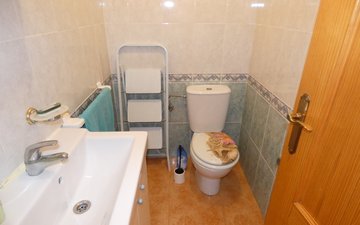 Property slide 16