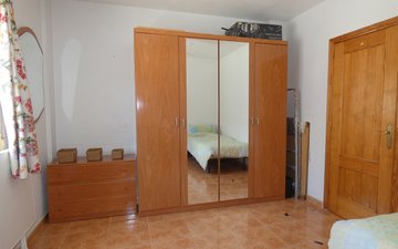Property slide 25
