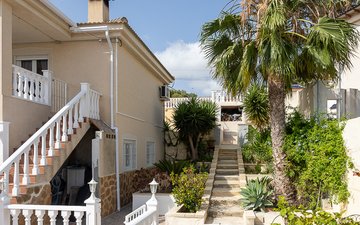 Property slide 44