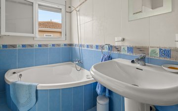 Property slide 36