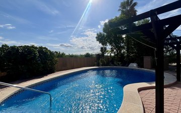 Property slide 18