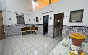 Property slide 20