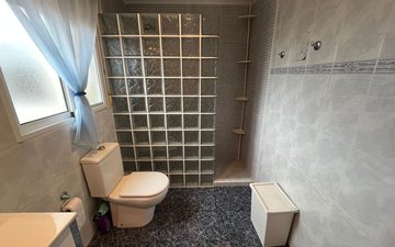 Property slide 25