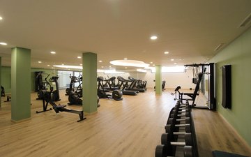 Property slide 21